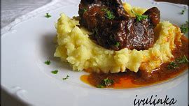 Vepřová líčka s restovanou zeleninou