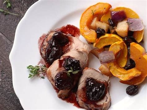 Vepřová panenka se sušenými švestkami