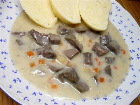 Vepřové plíčky na smetaně