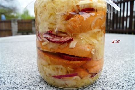 Vrstvení utopenců do sklenice