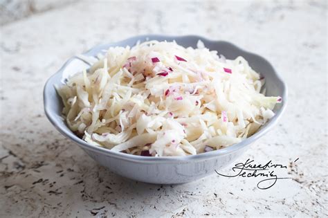 Zelný salát s křenem a řepou